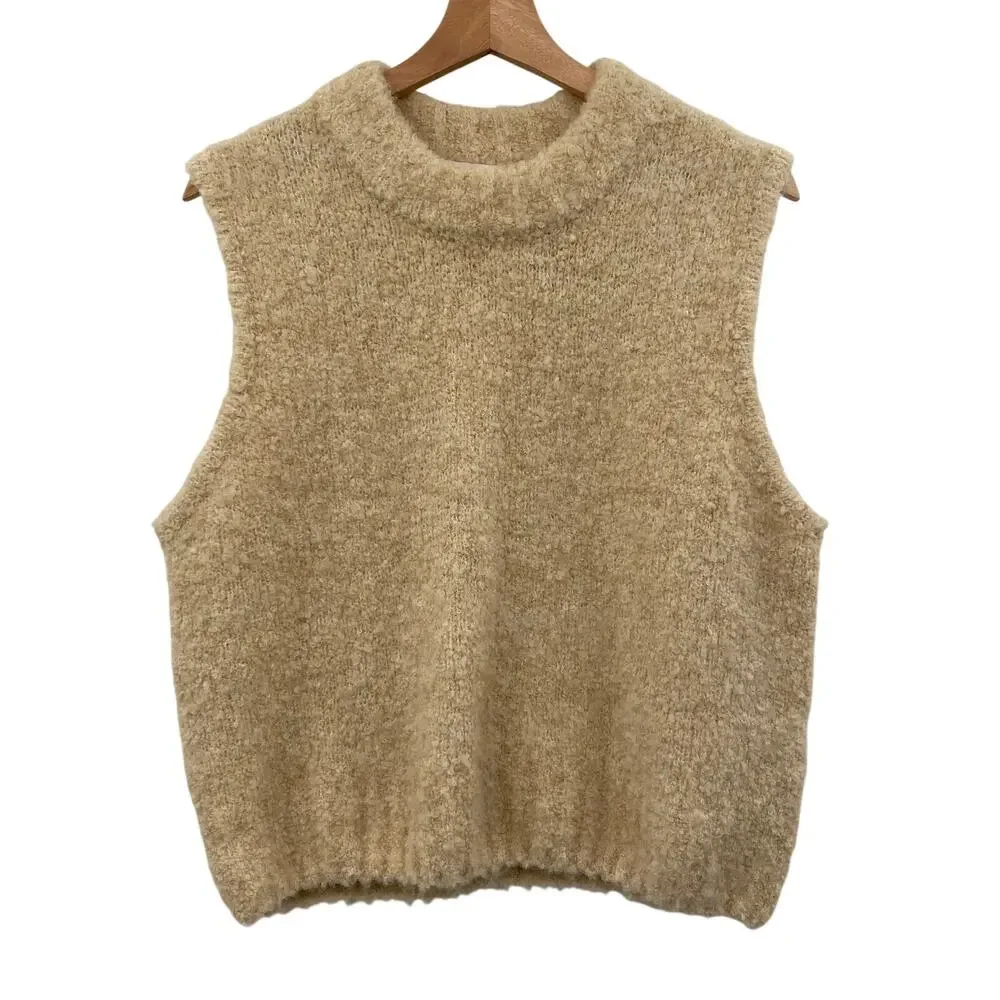 ASTR chunky Edlyn cream sweater vest